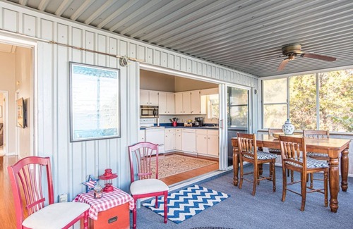 Crystal River House | Ozello Coastal Lodge | Water Front | Dogs OK | Sleeps 6