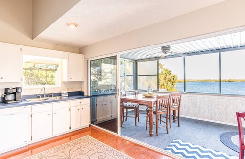 Crystal River House | Ozello Coastal Lodge | Water Front | Dogs OK | Sleeps 6