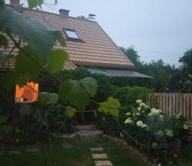 Krynki House | Ozierański Eden "Pod rzeźbami"