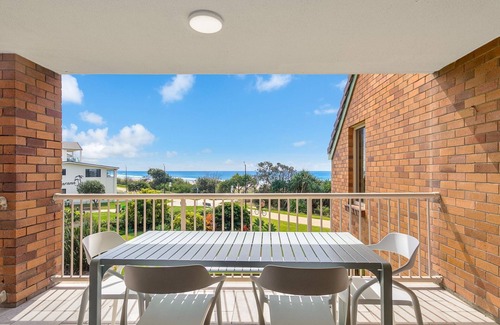 Tugun Apartment | Pacific Gables 8 - Absolute Beachfront Tugun - Min. 3 Night Stays!