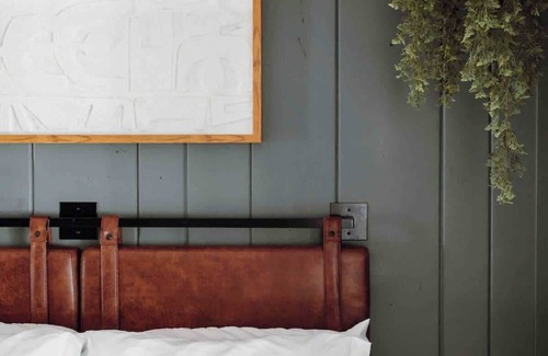 Packwood Hotel | Packwood's Evergreen Room