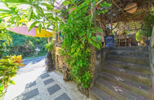 Uluwatu House | Padang Padang Breeze
