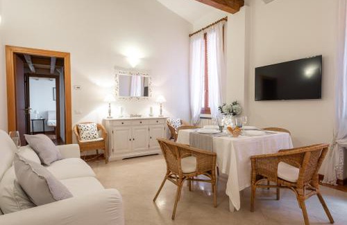 Historic Center Apartment | Paglia Tre