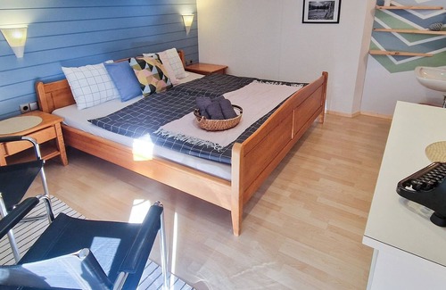 Kauns Apartment | Painted Skies Hideaway - Vacation Rental