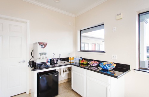 Houston Hotel | Palace Inn