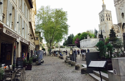 Avignon City Centre Apartment | Palace Square of the Popes Magnificent Apartment of 250 m2 with private entrance