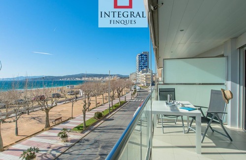 Palamos Apartment | Palamós BeachFront Apartment