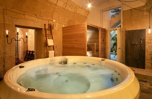 Lecce Historic Center Bed & Breakfast | Palazzo Guido Boutique Hotel