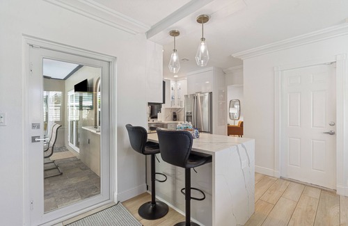 Survey Creek House | Palm Breeze Oasis - Heated Pool, Steps to The Lake, Very Close to The Park!