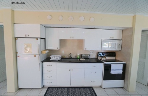 Kittian Village Condo | Palm Place 2-bedroom condo in Frigate Bay with WiFi, AC, close to all amenities