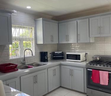 Lead Vale House | Pams Lodge Barbados