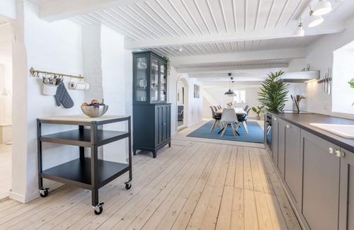Lonstrup Resort | Panorama Havudsigt for den Store Familie / op til 25 Personer i Unikke 4 Boliger