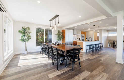 Naples House | Panorama Lakeview Place: Relax, Play & Reconnect — A Retreat for Every Season