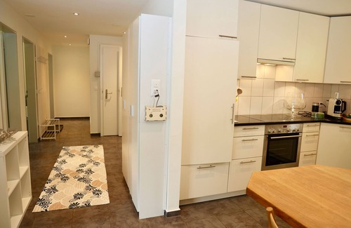 Ennetbuhl Apartment | "Panoramablick" holiday apartment with a view of the mountains