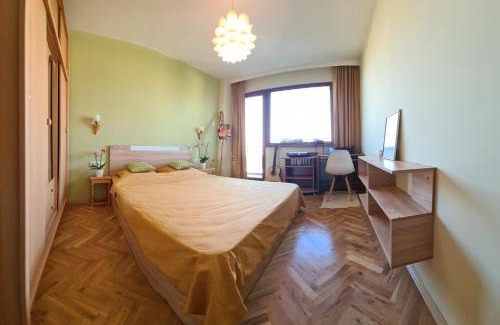 rayon Triaditsa Apartment | Panoramic and Spacious Flat near the City Centre