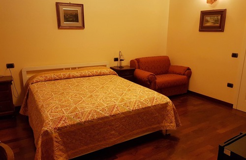 Tavullia Bed & Breakfast | Panoramic hillside accommodation
