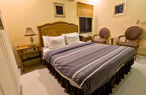 Mall Road Hotel | Panoramic Hotel Lahore