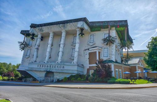 Sevierville House | Panoramic Peak by American Patriot Getaways