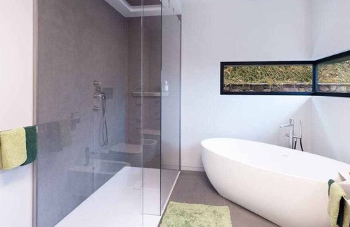 Susa House | Panoramic villa on the lake