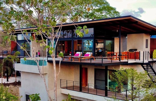 Manzanillo Villa | Panoramic Vistas Above Hermosa Beach
