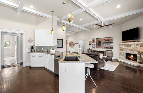 San Marcos House | Panther Canyon - Pool, Views, Families, Tranquil, Wimberley Area