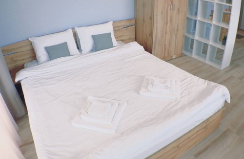 Varna Apartment | Papaya big studio 34 with free parking for 4 people, Varna