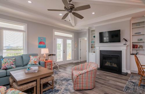 Yaupon Beach House | Pappys Place by Oak Island Accommodations