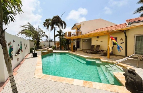 Shiribana Apartment | Paradera Palms Apt. 2