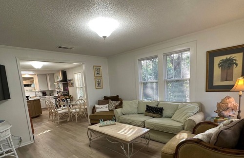 Ono Island House | Paradise Beach Retreat ~ Tranquil, Terrific Waterfront Home on Perdido Bay, Fishing, Sleeps 9, Pets