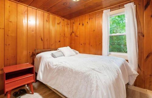 Carp Lake Villa | Paradise Lake Hidden Gem