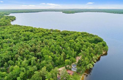 Carp Lake House | Paradise Lake Hidden Gem