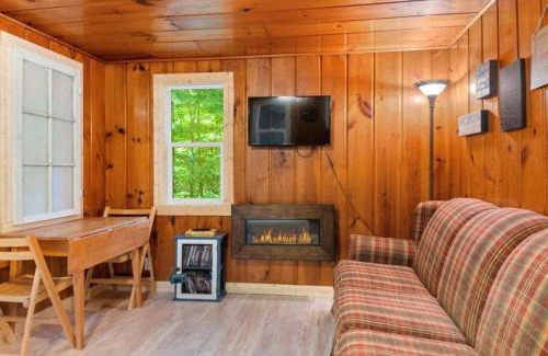 Carp Lake House | Paradise Lake Hidden Gem