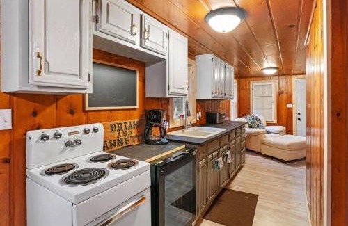 Carp Lake House | Paradise Lake Hidden Gem