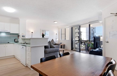 Miami Apartment | Paradise Ocean 2 Bedroom Apartment - CoastHM