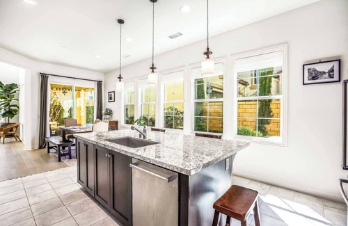 Lake Forest House | Paradise on Torosa #41496