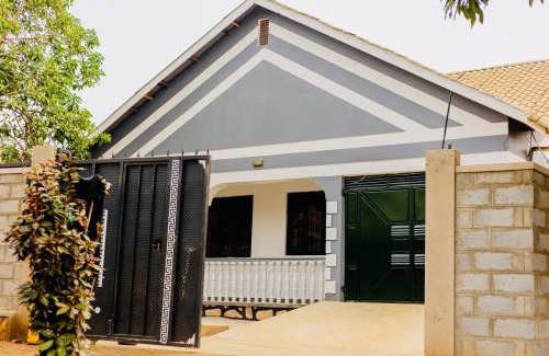Kampala House | Paradise pathways lweza