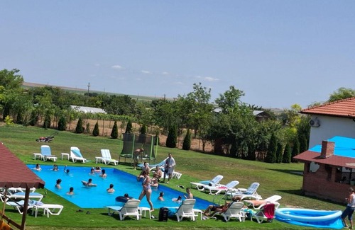 Murighiol Bed & Breakfast | Paradiso Resort, a 4 stars resort, in the heart of the Danube Delta
