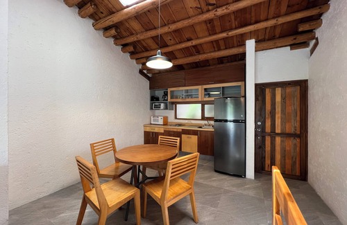 Valle de Bravo Cabin | Paragliders paradise cozy lofts. Mint design, amenities and unmatched location.