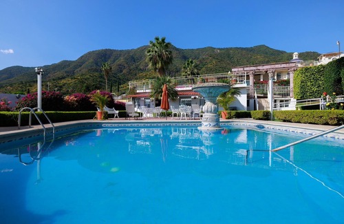 Raquet Club Apartment | PARAISO SOL APARTMENT