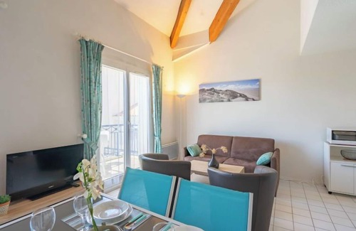 Pontaillac Apartment | Parc de Pontaillac by Interhome