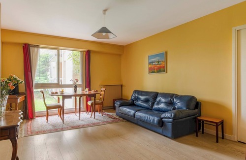 Quartier de l'Ecole-Militaire Apartment | Paris St Germain Vaneau residence