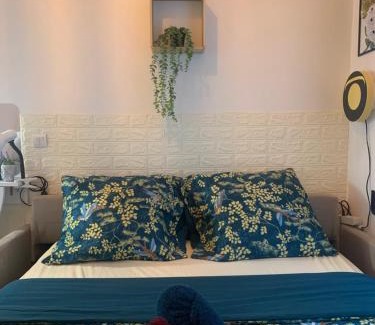 Amerique Apartment | Paris studio cosy climatisé