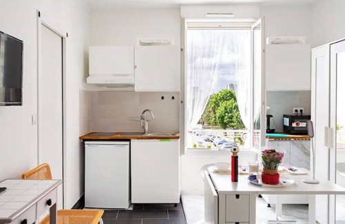 Stains Apartment | Paris Tourist Apartment, France, Private Stay for you and Your Family ?
