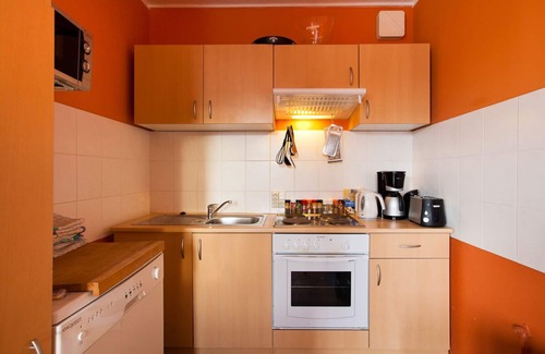 Friedrichshain Apartment | Park & City ALEX 4BRA 2 Bäder2 kitchens computer wifi park 30m Alexanderplatz 300m