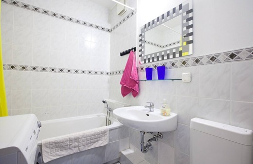 Friedrichshain Apartment | Park & City ALEX 4BRA 2 Bäder2 kitchens computer wifi park 30m Alexanderplatz 300m