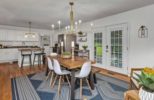 Earlewood House | Park St Haven 4BR with Patio