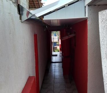 V Cristina House | Parque das Cerejeiras suíte básica-pernoite-semanal e mensal a passeio ou serviço