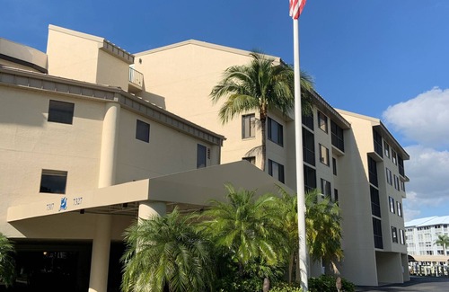 South Island Condo | Partial Ocean View 2BR 2BATH Sleeps 4.