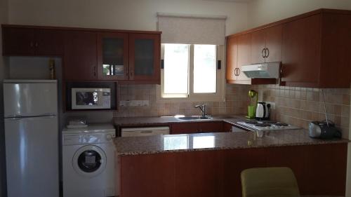 Peyia Town Apartment | Paschali Sunset Appartment