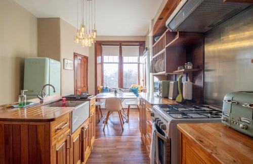 North West Apartment | Pass the Keys Beautiful, traditional 2 bed flat w free parking